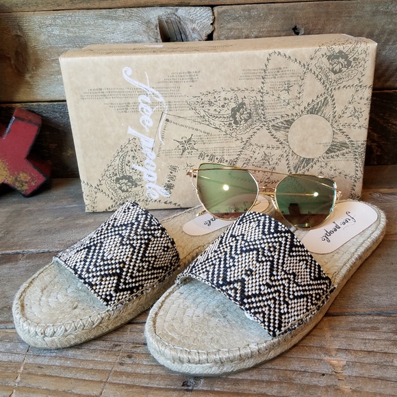 NIB NWT FREE PEOPLE Beachfront Espadrille Sandal - Picture 2 of 16